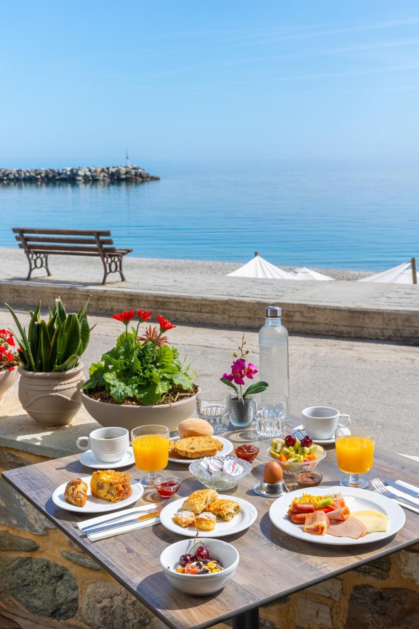 Kenta Beach Hotel Agios Ioannis  Buitenkant foto